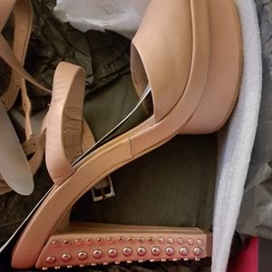 Vince camuto heels 5.5 /6